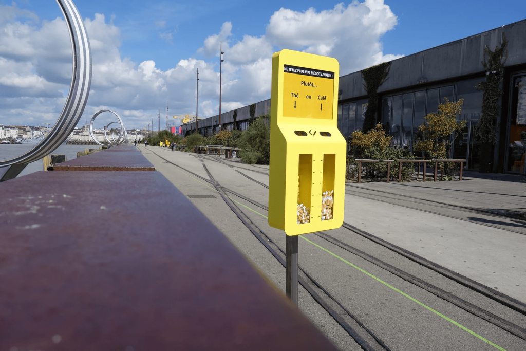 Cendrier de sondage jaune